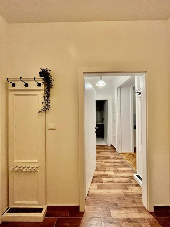 Апартаменти Lux Apartmans Пула Екстер'єр фото