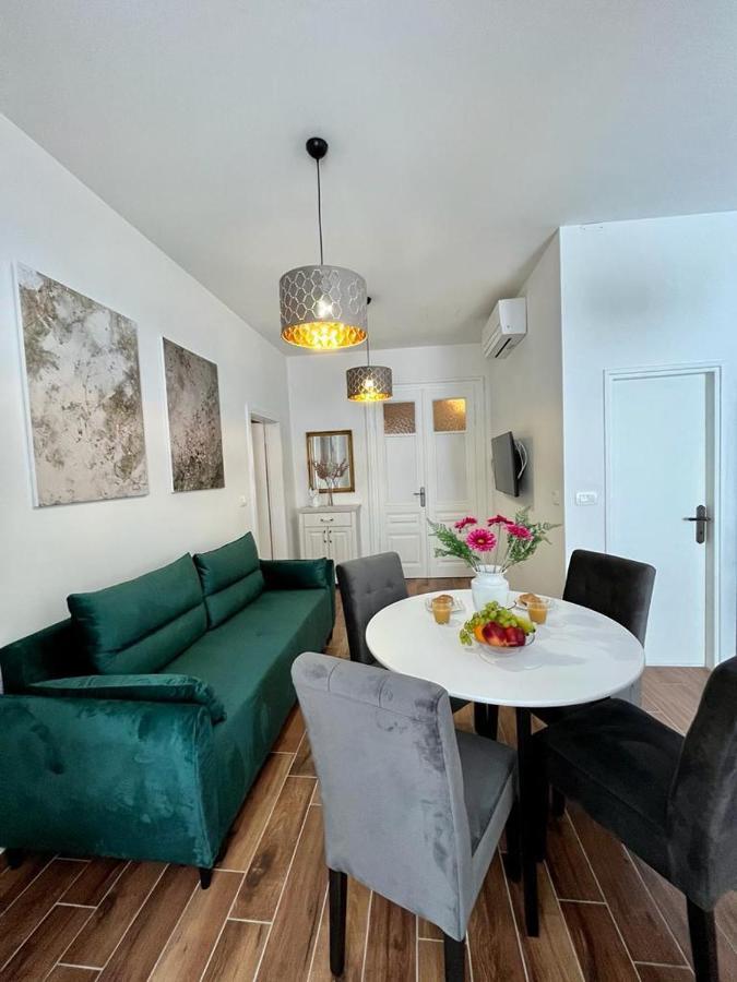 Апартаменти Lux Apartmans Пула Екстер'єр фото
