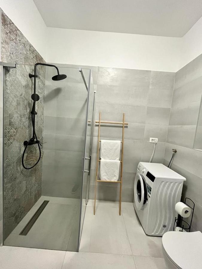 Апартаменти Lux Apartmans Пула Екстер'єр фото